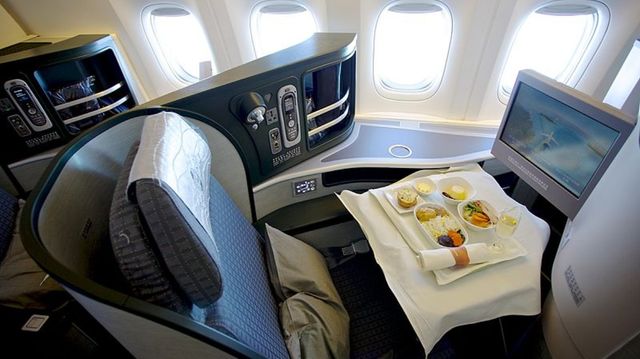 Singapore Airlines тимчасово перетворить два своїх літаки у ресторани - фото 430030