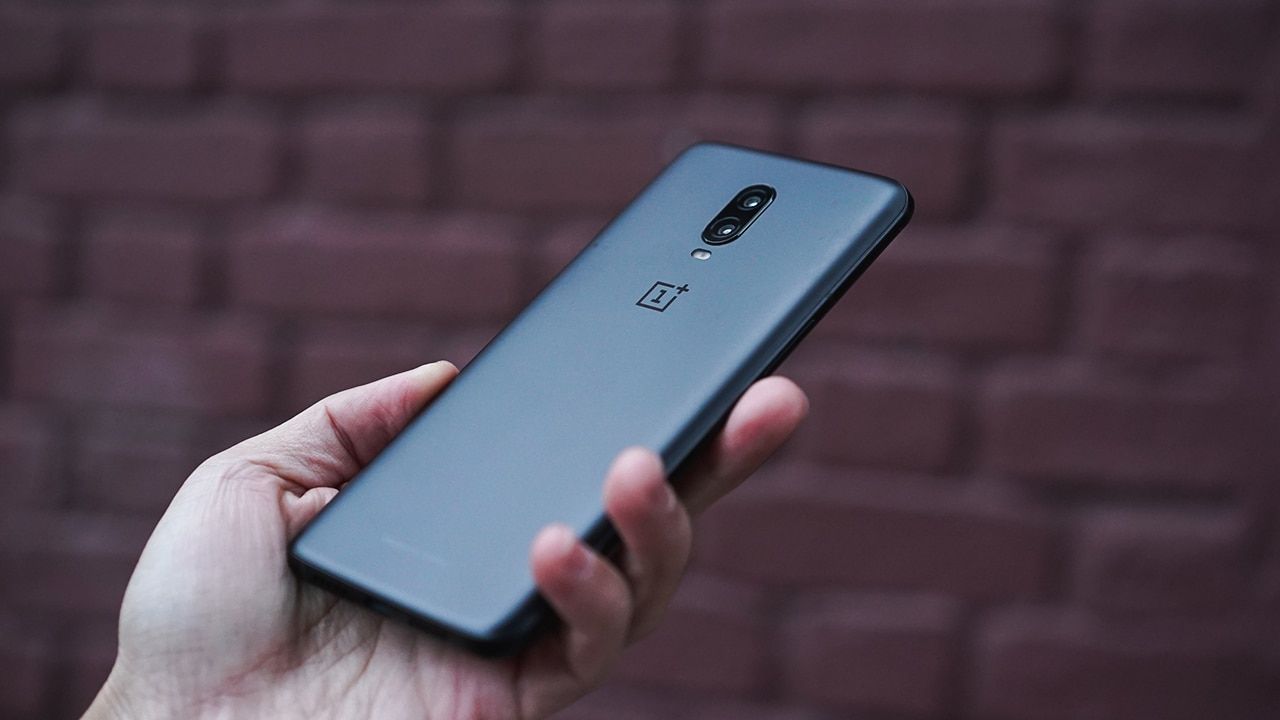 Глава OnePlus покинув компанію - фото 1