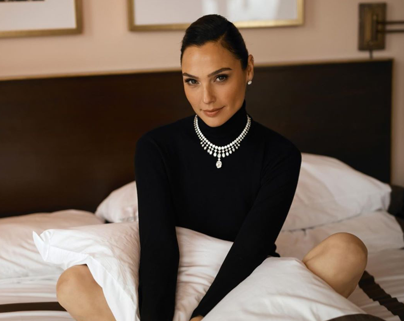 Галь Гадот зніметься у ролі Клеопатри: користувачі мережі обурені вибором режисерів