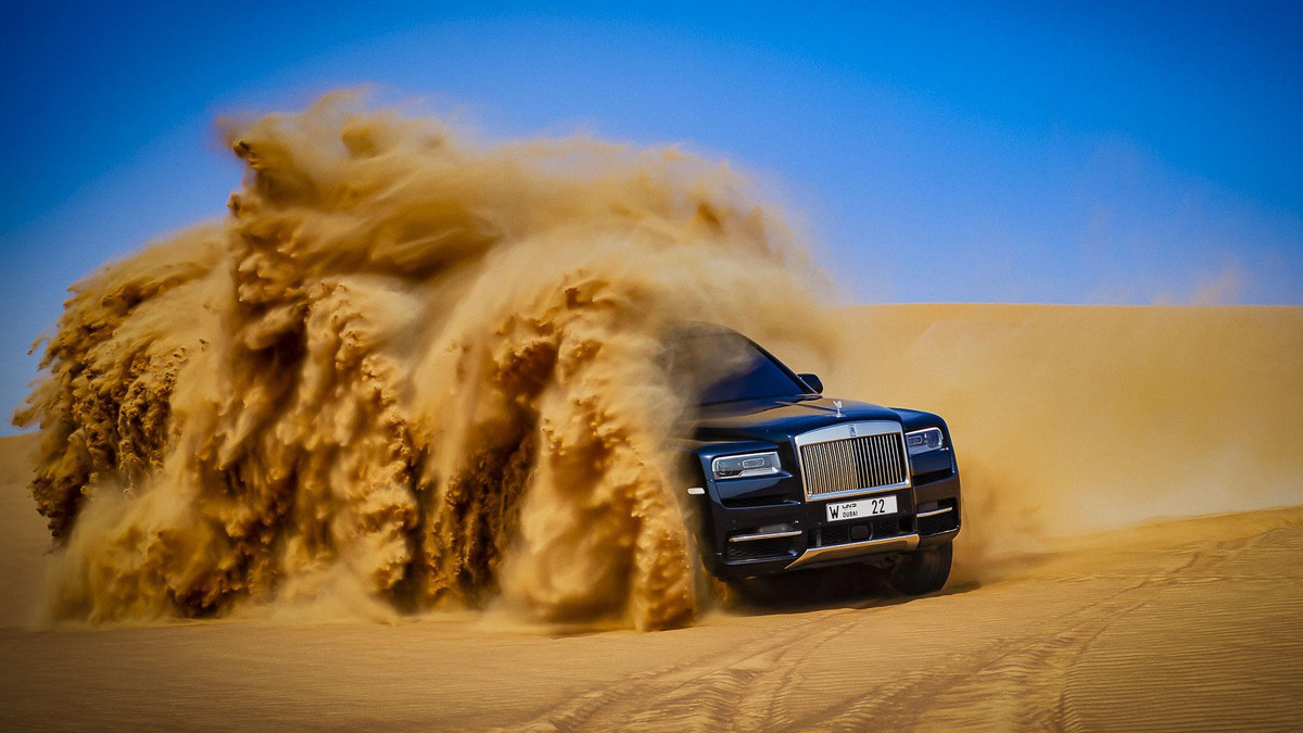 Rolls-Royce Cullinan пройшов випробування пустелею - фото 1