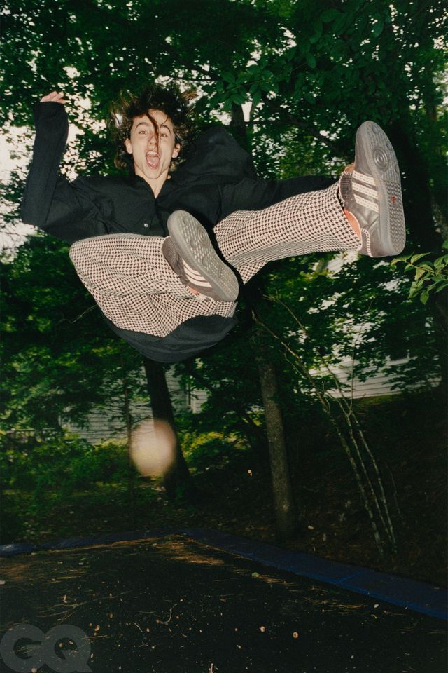 Тімоті Шаламе знявся у стильній фотосесії для чоловічого журналу GQ - фото 430478