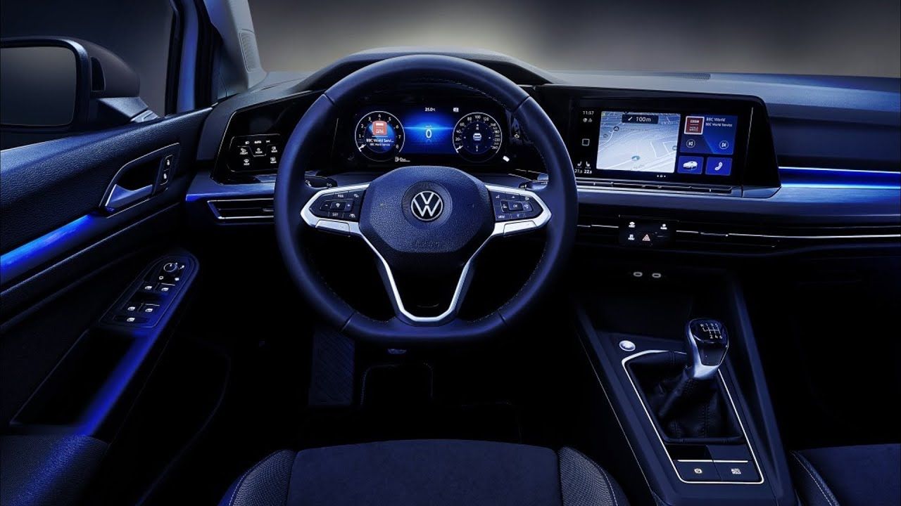 "Заряджений" Volkswagen Golf R засвітився на відео