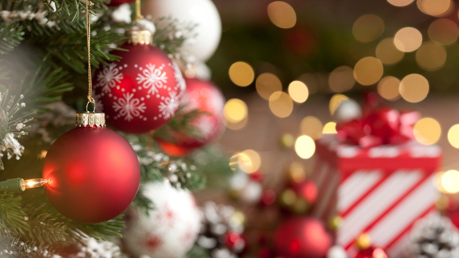 У Великобританії великі торгові мережі відмовилися від блискіток на різдвяних товарах