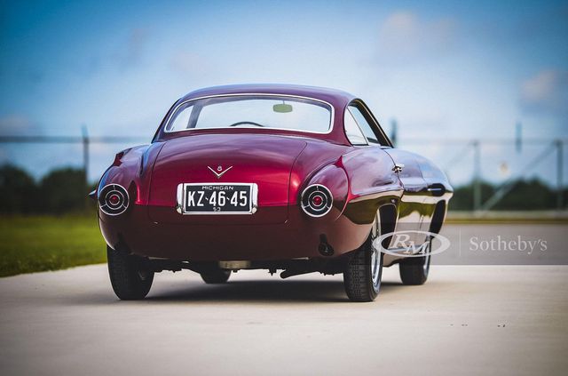 67-річний Fiat творця Chevrolet Corvette пустять з молотка за шалену суму - фото 430650