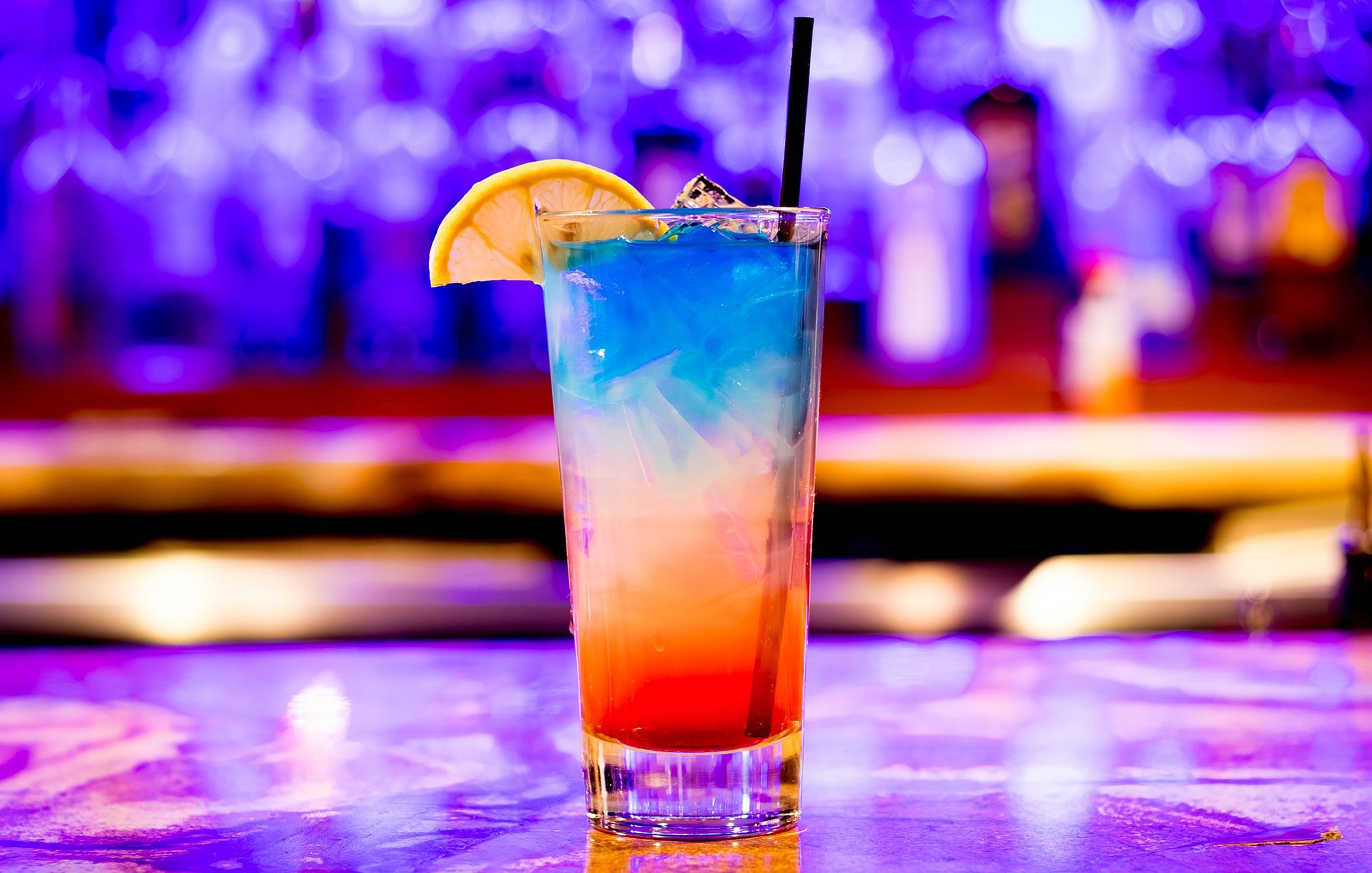 Названі найміцніші алкогольні коктейлі в історії людства