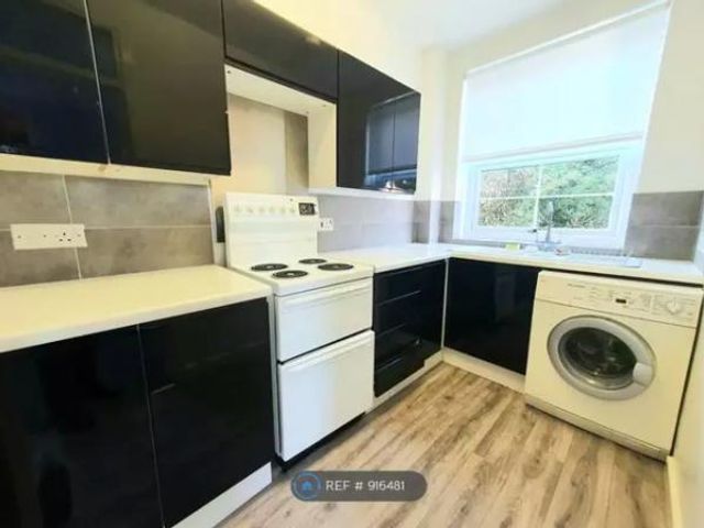 Для крихітних: у Ліверпулі здають квартиру з креативною ванною кімнатою (фото) - фото 430850