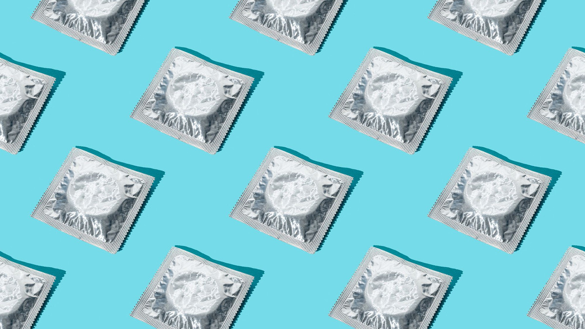 Учні середніх і старших класів в США отримають безкоштовні презервативи - фото 1