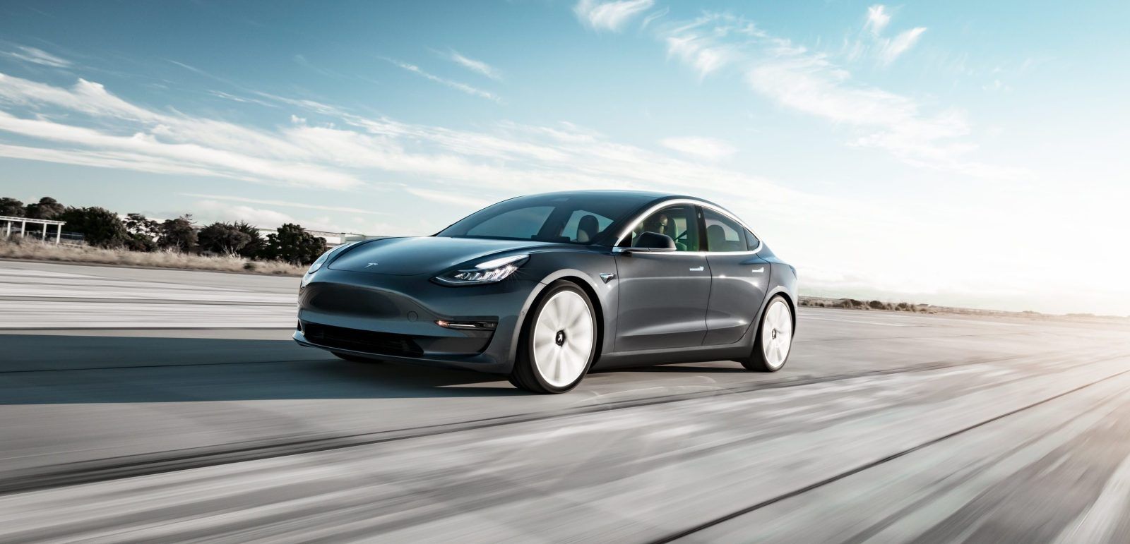 Tesla Model 3 стала ще кращою: чого торкнулися зміни