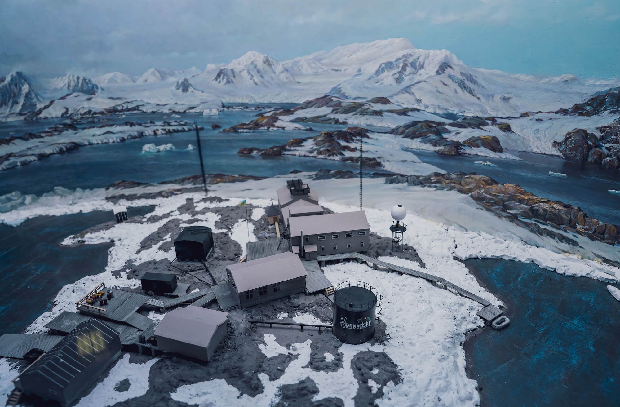 Українським полярникам вперше за 20 років підняли зарплату: скільки заробляють науковці