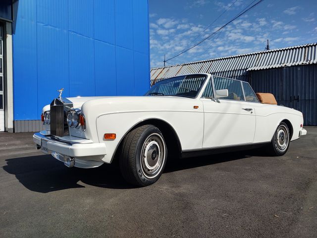 Українські тюнери відреставрували рідкісний Rolls-Royce: фото - фото 430996