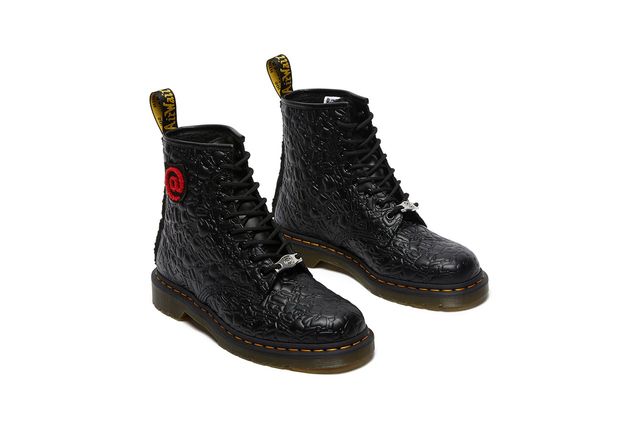 Dr. Martens і марка колекційних іграшок випустили спільну колекцію взуття - фото 431052