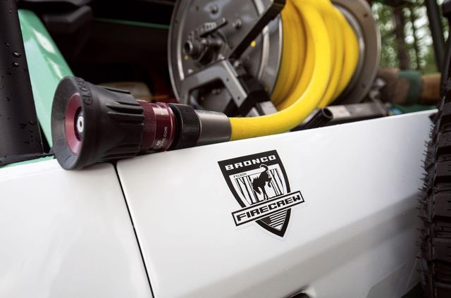 Представлено новий Ford Bronco, підготовлений для боротьби з лісовими пожежами - фото 431650