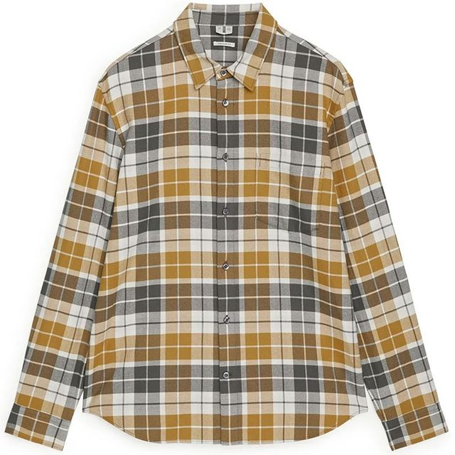 Чоловіча фланелева сорочка: 20 комфортних моделей для дому, роботи та подорожей - фото 431778