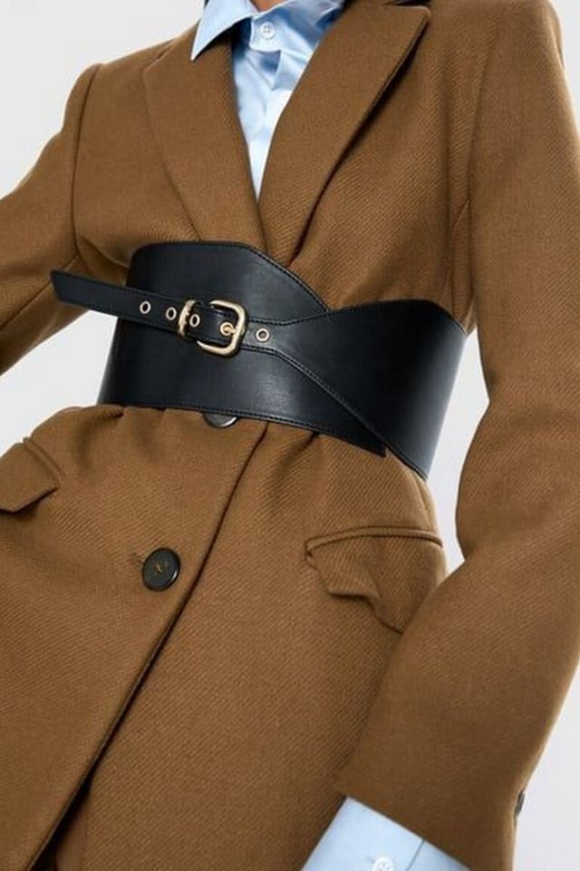 Пояс на пальто: як носити головний тренд листопада - фото 432192