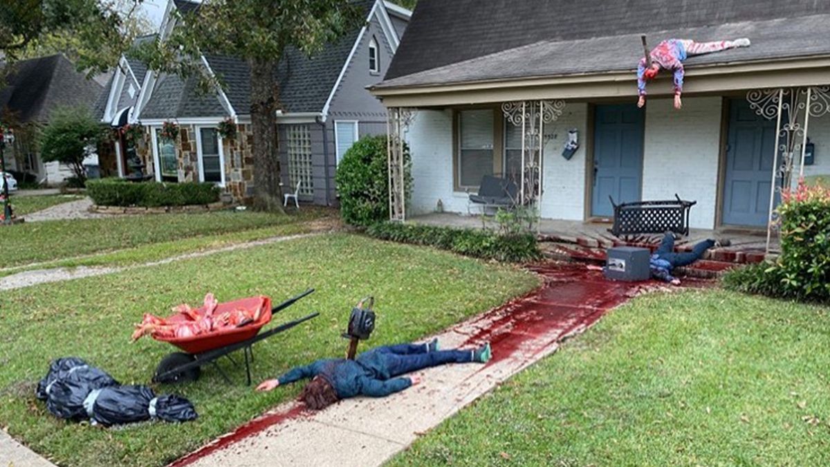 До американця кілька разів приходили копи через гіперреалістичні декорації на Хелловін