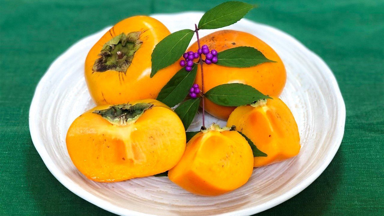 Названі корисні і небезпечні властивості хурми