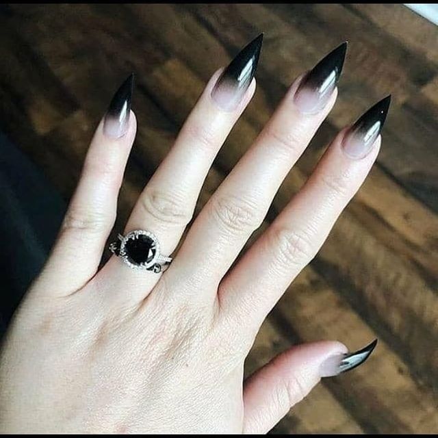 Манікюр на Хеловін 2020: модні тренди дизайну нігтів у фото - фото 432520