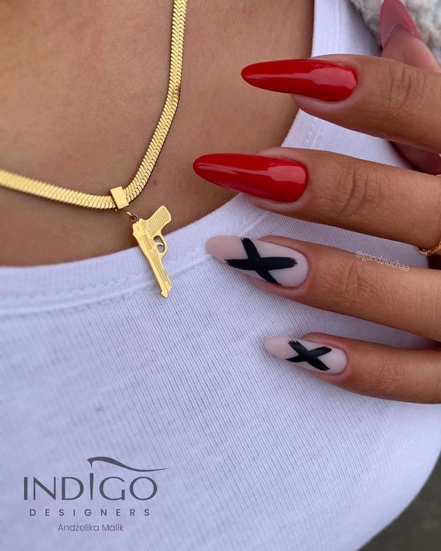 Манікюр на Хеловін 2020: модні тренди дизайну нігтів у фото - фото 432535