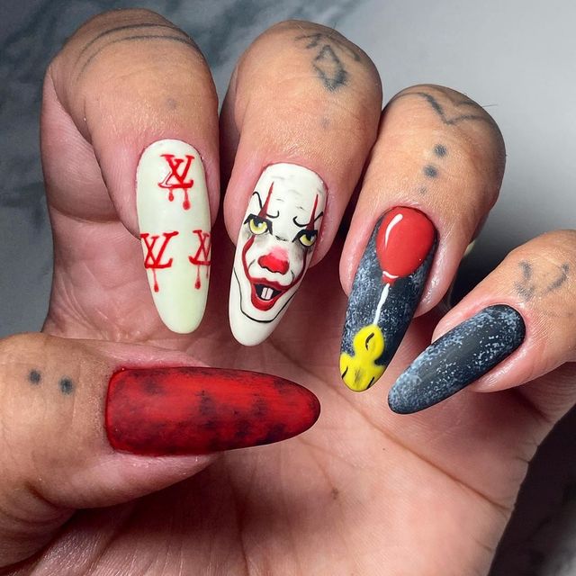 Манікюр на Хеловін 2020: модні тренди дизайну нігтів у фото - фото 432541