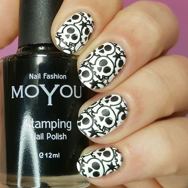 Манікюр на Хеловін 2020: модні тренди дизайну нігтів у фото - фото 432550