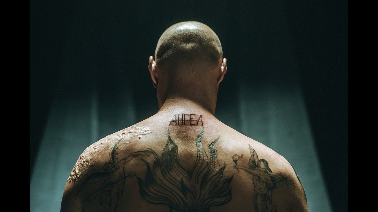 Бумбокс і Крихітка випустили емоційний кліп на пісню Ангела