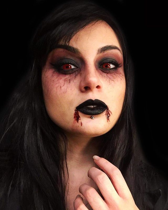 Макіяж на Хеловін 2020: ідеї мейкапу та фото гриму в домашніх умовах - фото 432673