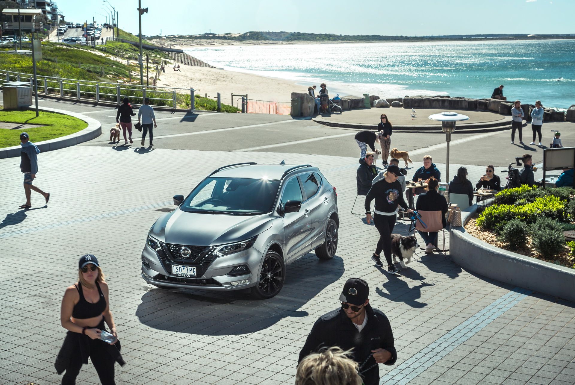 Nissan показав незвичайну нічну версію Qashqai