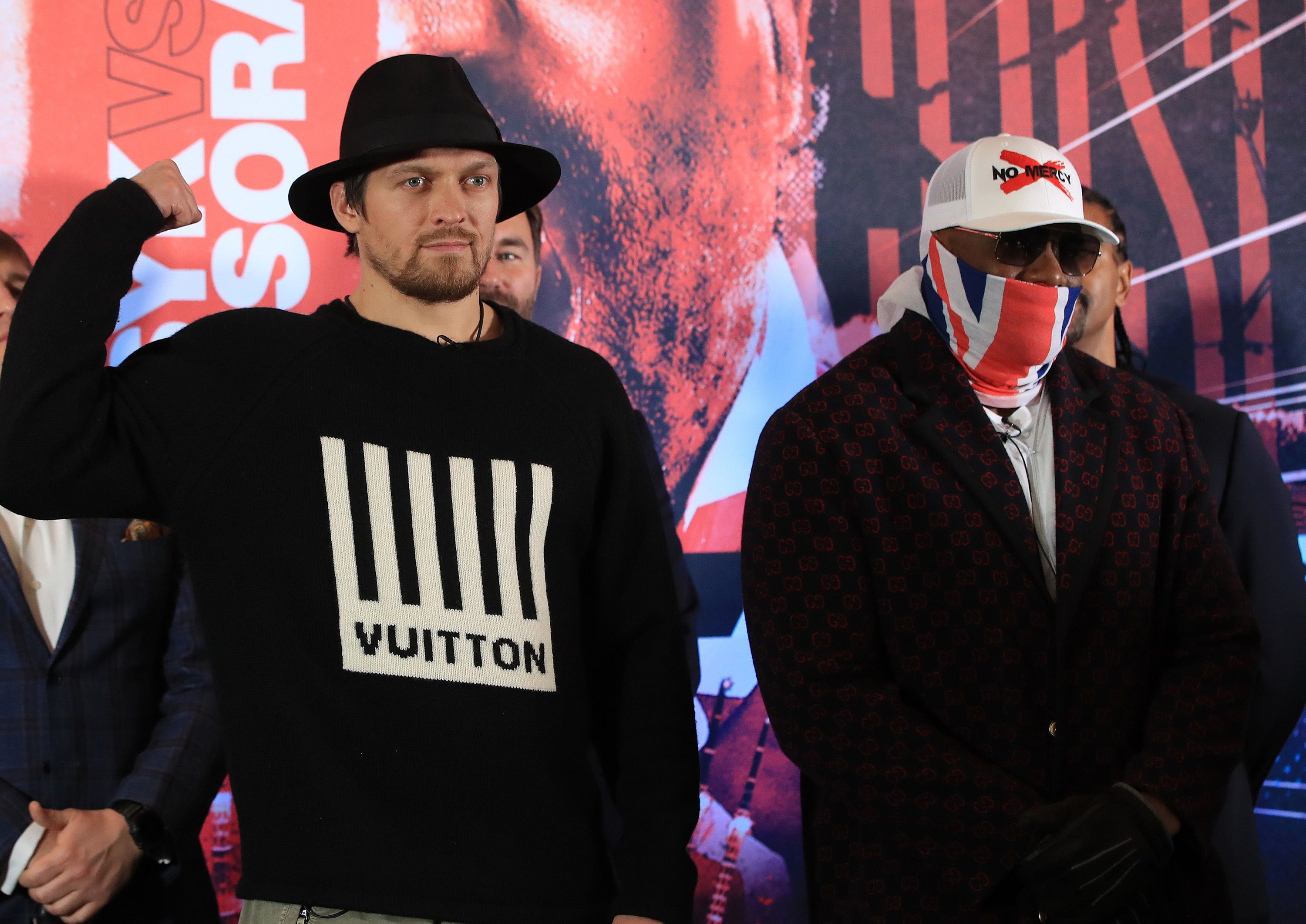 Усик з Чісорою поїли бургерів після бою - фото 1