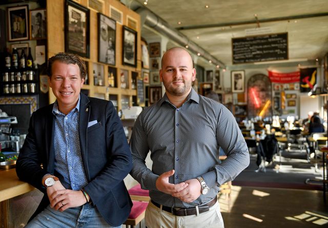 Власники пабу Йорн Петер Брінкманн і Ян Філіп Бубінгер - фото 433093