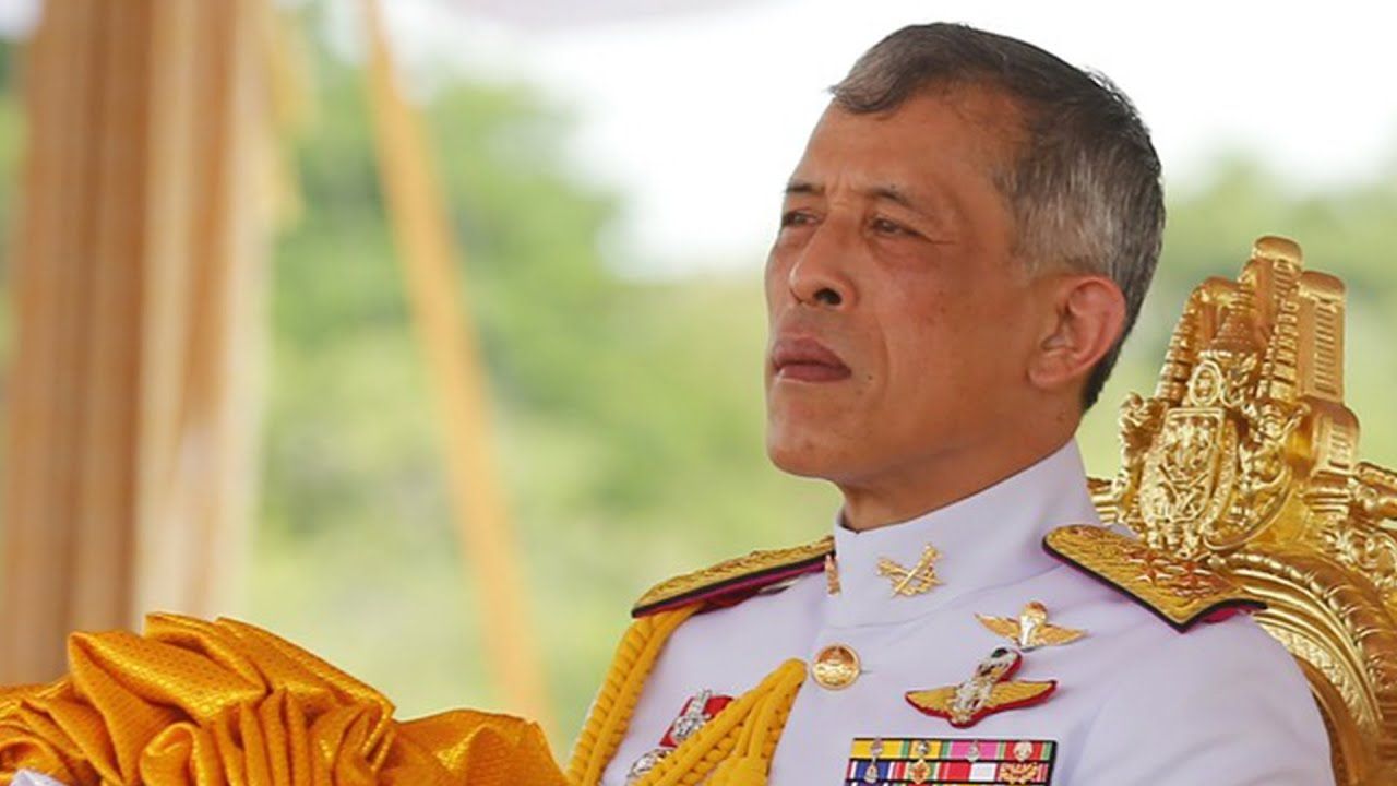 Король Таїланду дав своє перше інтерв'ю за 40 років