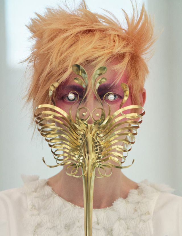 Тільда Суїнтон знялася в ексклюзивній зйомці для українського Vogue - фото 433332