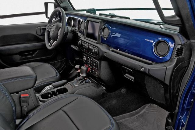 Компанія Jeep підготувала до виставки тюнингу незвичайний пікап з встановленою кухнею - фото 433485