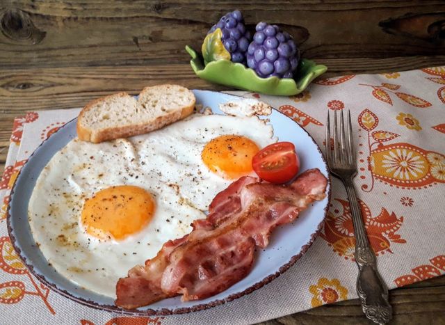 Три продукти, які шкодять жіночому здоров'ю більше за цукор - фото 433543