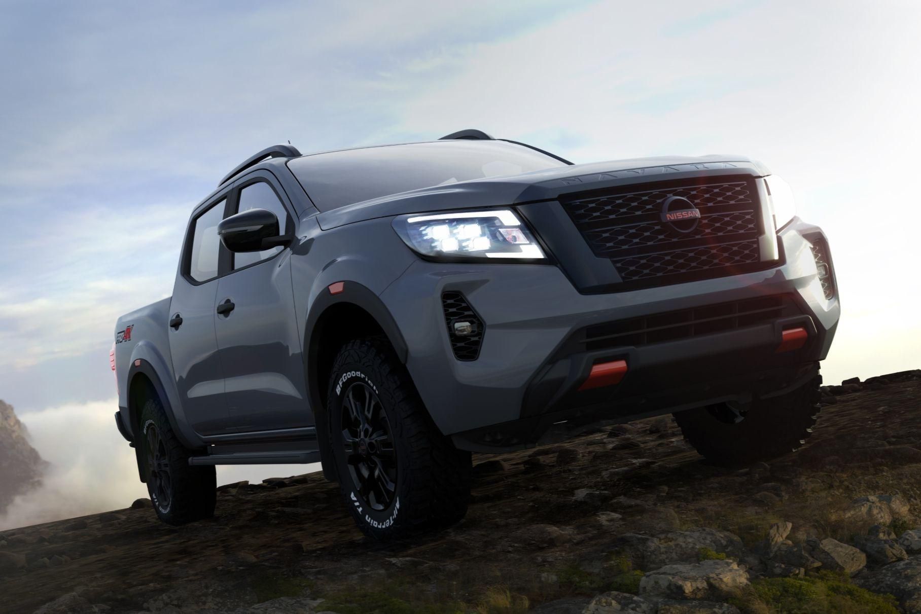 Представлено пікап Nissan Navara: оновлений дизайн і ще потужніший двигун