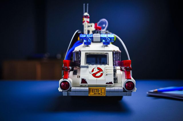 Lego випустив конструктор з легендарним Cadillac з фільму Мисливці за привидами - фото 433897