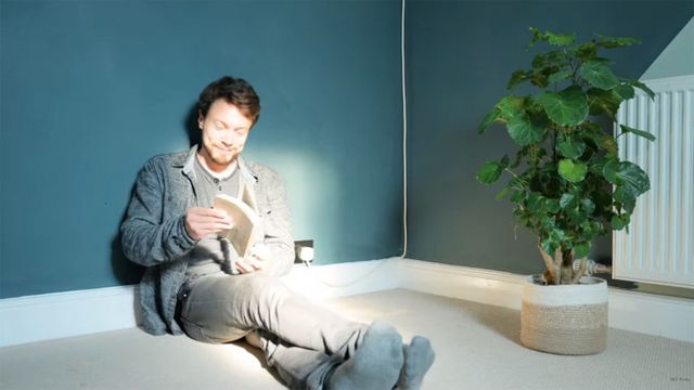 Блогер створив штучне Сонце у своїй кімнаті: як воно працює - фото 433974