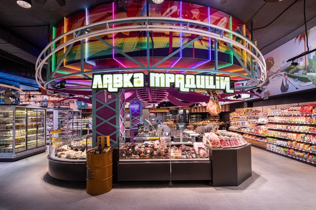 У Львові відкрився супермаркет у стилі GTA: San Andreas: атмосферні фото - фото 434103