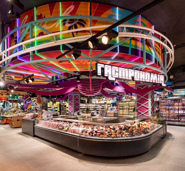 У Львові відкрився супермаркет у стилі GTA: San Andreas: атмосферні фото - фото 434107