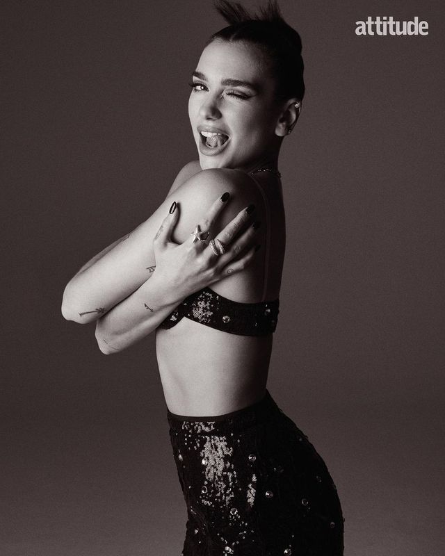 Дуа Ліпа знялася для обкладинки глянцю у зухвалому образі - фото 434183