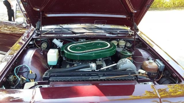 Цю Чайку Брежнєва продають за 4 мільйони гривень - фото 434251