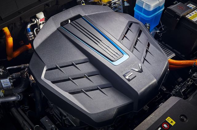 Представлено оновлений електрокросовер Hyundai Kona: він отримав 'розумну' зарядку - фото 434542