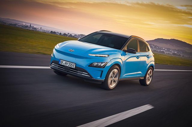 Представлено оновлений електрокросовер Hyundai Kona: він отримав 'розумну' зарядку - фото 434544