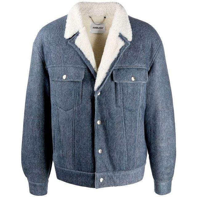 Яку джинсову куртку купити чоловікам цієї зими: 10 модних моделей з хутряною підкладкою - фото 434747