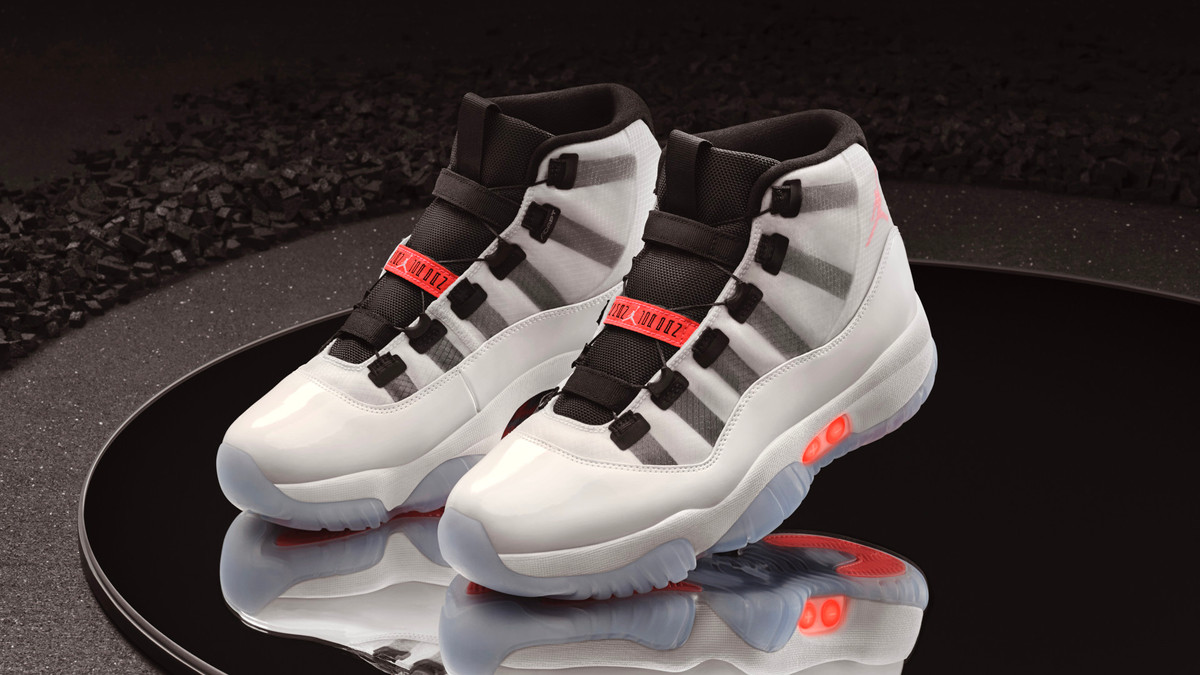Nike випустив круті кросівки Air Jordan XI Adapt - фото 1