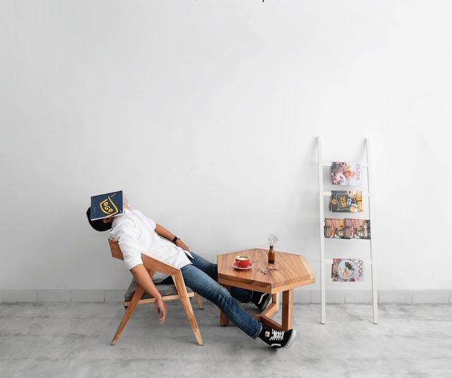 Як нестача сну пов'язана з негативним життєвим досвідом - фото 434897