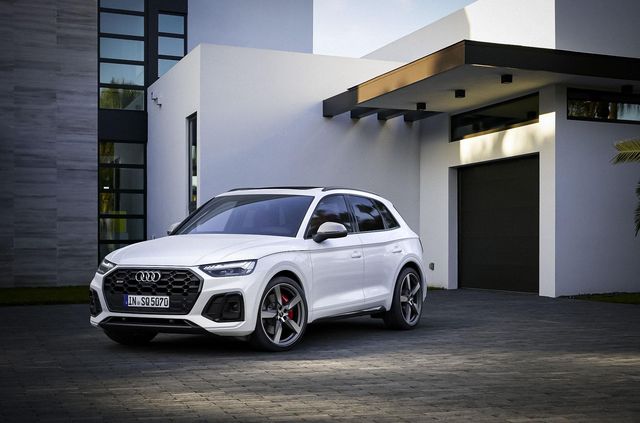Дебют зарядженого Audi SQ5: в авто оновили дизайн, але 'урізали' потужність - фото 434946