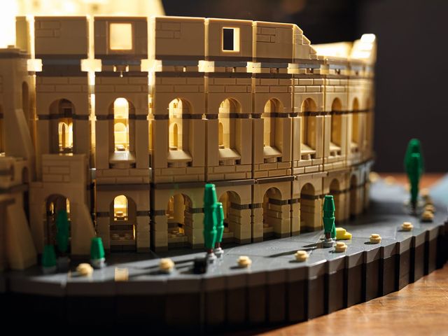 Lego випустила свій найбільший набір: у вас вдома може з'явитися свій Колізей - фото 435066