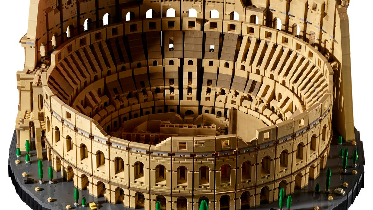 Колізей з Lego складається з 9 тисяч деталей - фото 1