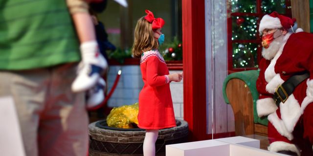 Влада Бельгії дозволила Санта-Клаусу порушити карантин, щоб він зміг доставити подарунки - фото 435209