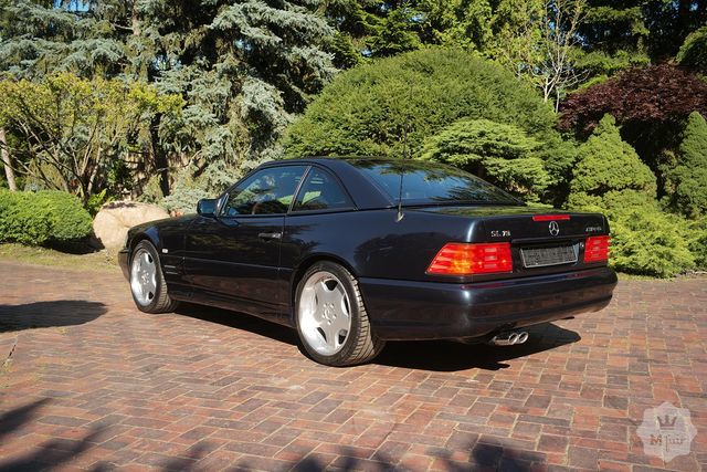 В Україні культовий Mercedes 90-х продають за ціною нового Lamborghini Huracan - фото 435559